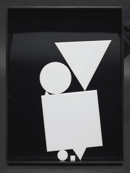 Markus Weisbeck, Gravitation, 2012, Fine Art Pigment Print im Rahmen, 80 x 60 cm, Auflage 3 Konzept: Markus Weisbeck / Foto: Jörg Baumann, Courtesy Kai Middendorff Galerie